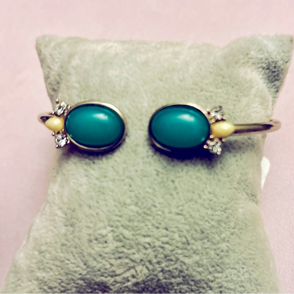 Blue and Gold Cabochon Stone Bracelet - Picture 2 of 3